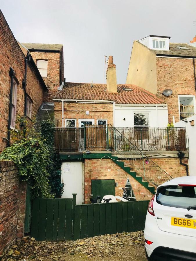 Gillygate Holiday Apartment ヨーク エクステリア 写真